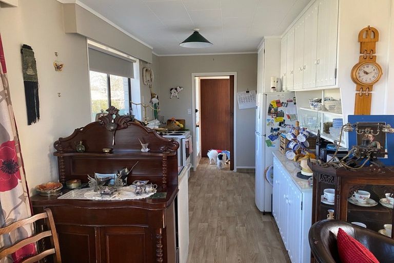 Photo of property in 13 Victoria Avenue, Dannevirke, 4930