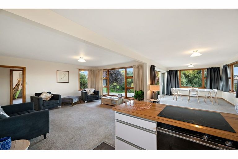 Photo of property in 302 Wigram Road, Wigram, Christchurch, 8025