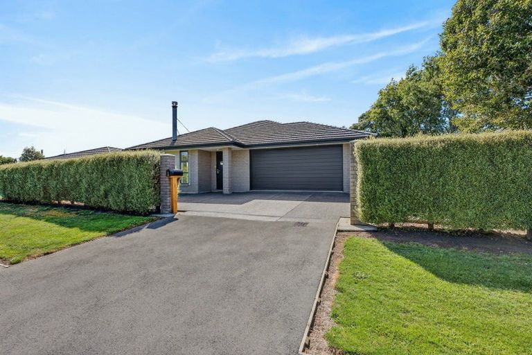 Photo of property in 5 Oakden Drive, Darfield, 7510