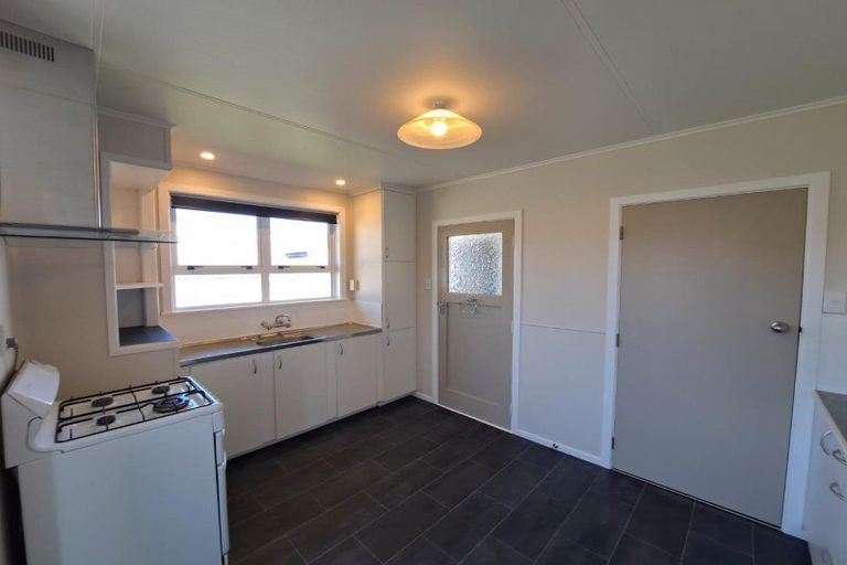 Photo of property in 85a Wrantage Street, Westown, New Plymouth, 4310