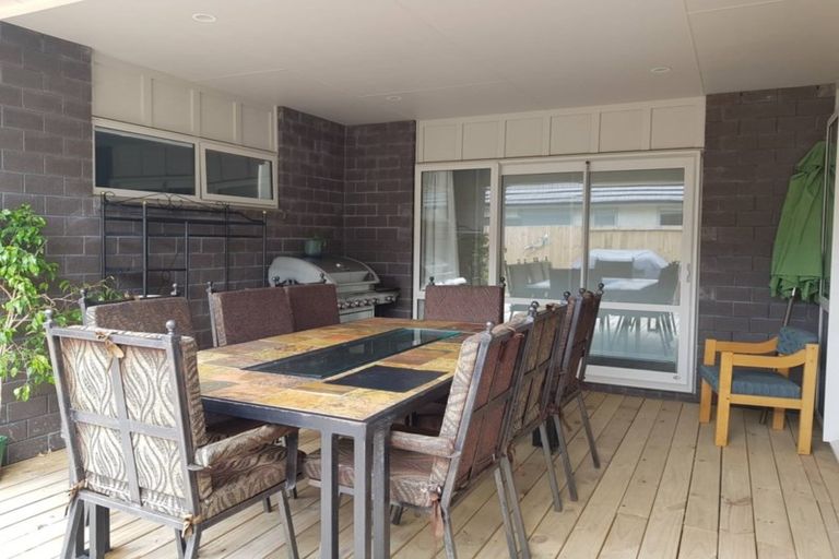 Photo of property in 4 Lakeside Terrace, Omokoroa, 3114