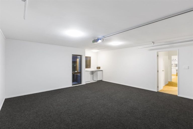 Photo of property in 1/13 Pinewood Grove, Botany Downs, Auckland, 2010