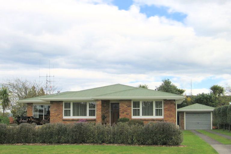 Photo of property in 15 Darraghs Road, Brookfield, Tauranga, 3110