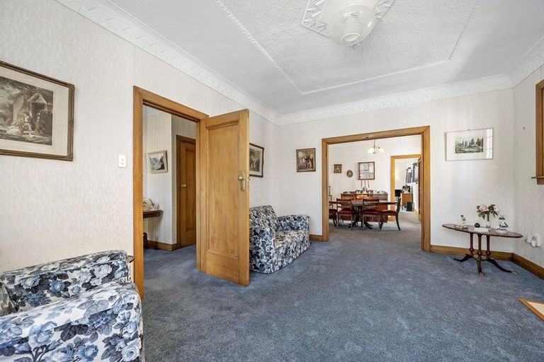 Photo of property in 36 Parkvale Road, Karori, Wellington, 6012