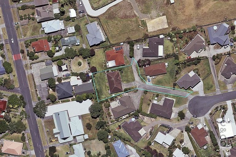 Photo of property in 36 Te Kauri Place, Helensville, 0800