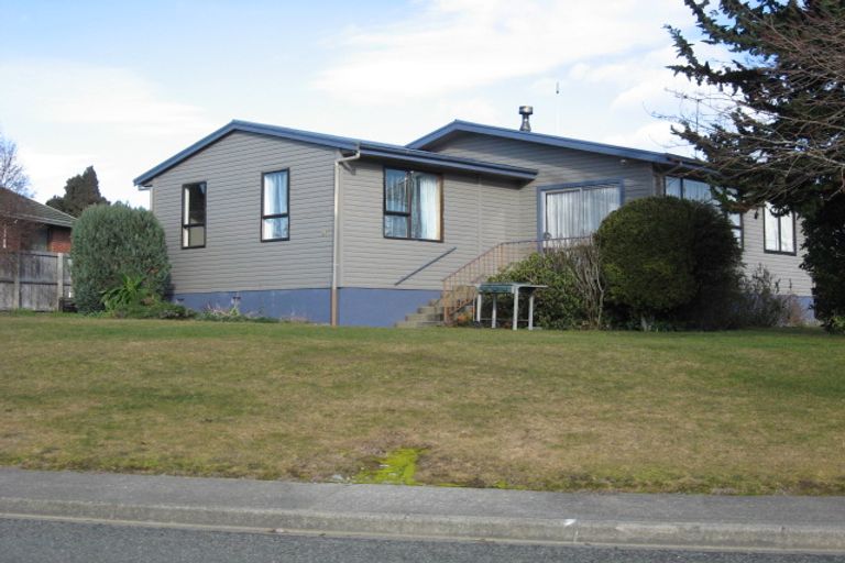 Photo of property in 91 Mackinnon Loop, Te Anau, 9600