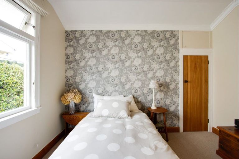 Photo of property in 26 Bowling Road, Greenmeadows, Napier, 4112