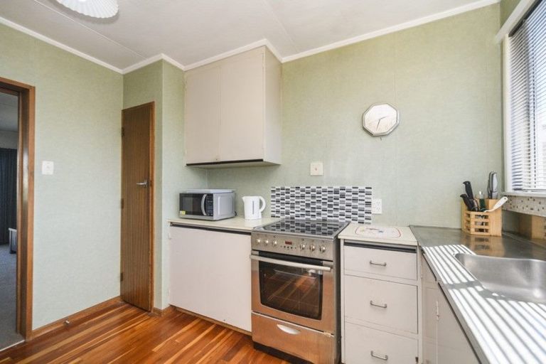 Photo of property in 1/272 Grey Street, Palmerston North, 4414
