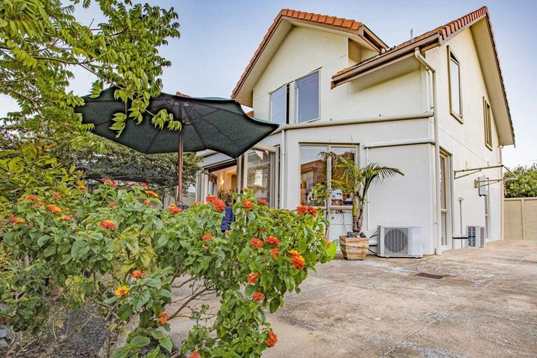 Photo of property in 28 Millennial Way, Orewa, 0931