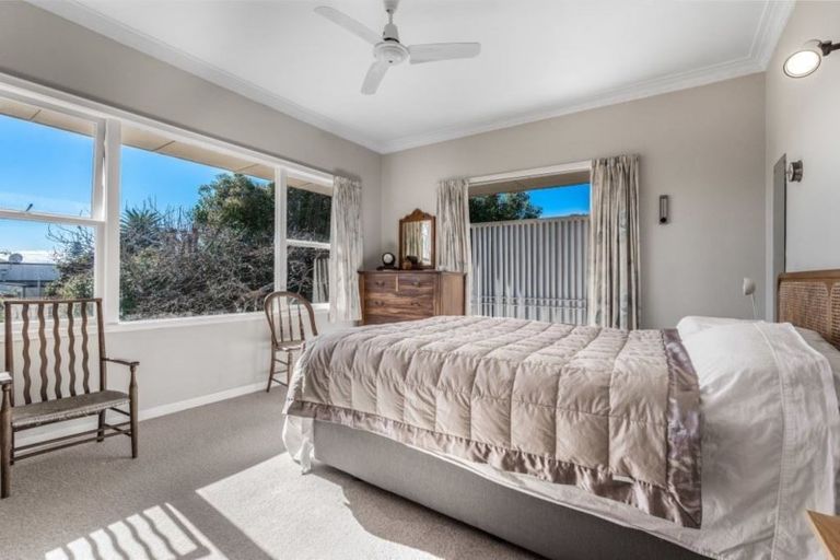 Photo of property in 188 Beach Road, Campbells Bay, Auckland, 0630