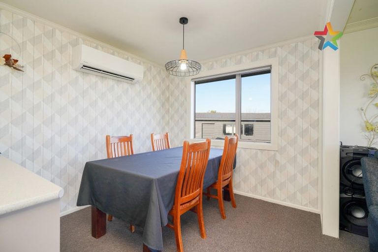 Photo of property in 11 Edinburgh Crescent, Waikiwi, Invercargill, 9810