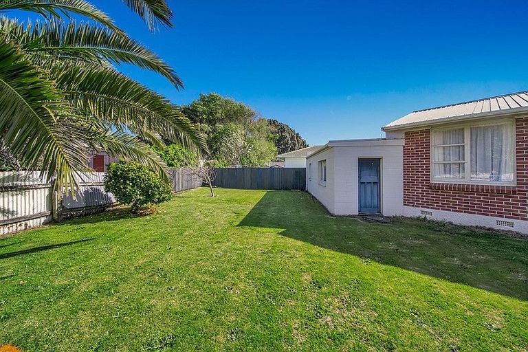 Photo of property in 39 Gloucester Street, Patea, 4520