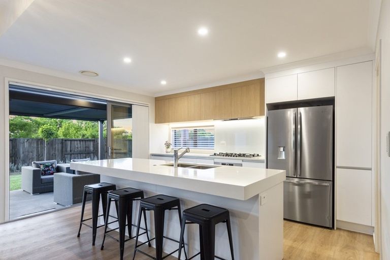 Photo of property in 10 Kayelene Place, Omokoroa, 3114