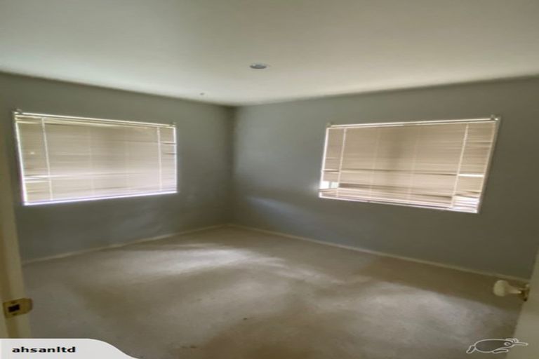 Photo of property in 21 Seabrook Avenue, New Lynn, Auckland, 0600