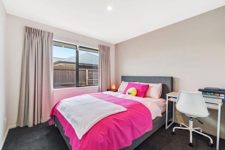 Photo of property in 41a Dalwood Crescent, Rolleston, 7614