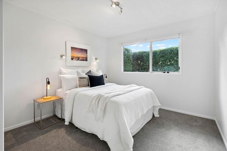 Photo of property in 2/56 Waipani Road, Te Atatu Peninsula, Auckland, 0610