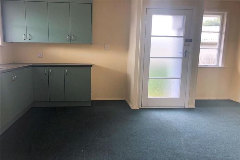 Photo of property in 1/12a Walsh Road, Westown, New Plymouth, 4310