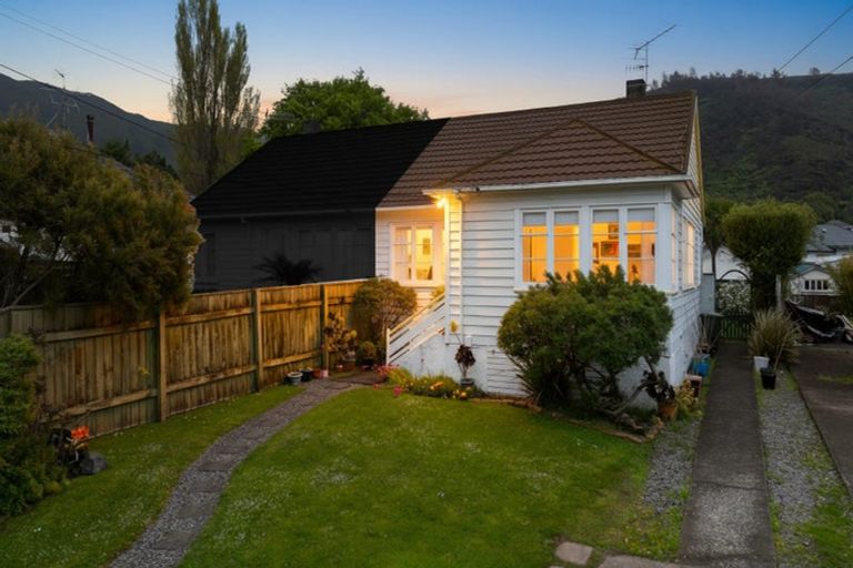 Photo of property in 23 Feist Street, Naenae, Lower Hutt, 5011