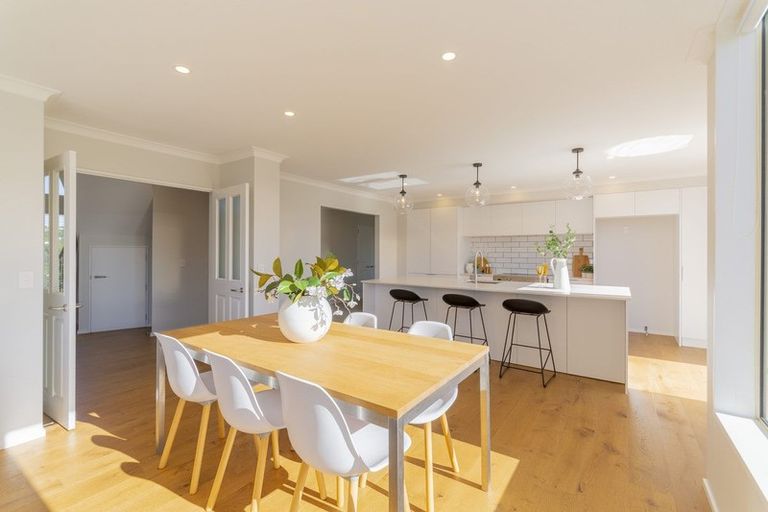 Photo of property in 94 Glenstrae Road, Redcliffs, Christchurch, 8081