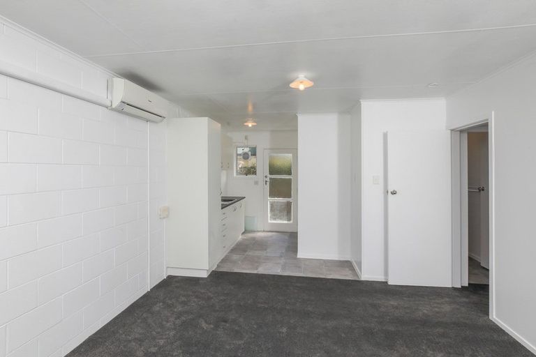 Photo of property in 5b Pollen Crescent, Melville, Hamilton, 3206