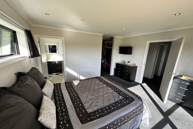 Photo of property in 2 Joll Street, Waitara, 4383