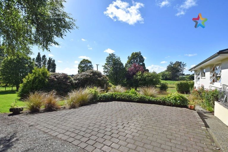 Photo of property in 14 Flemington Road, Woodlands, Invercargill, 9871
