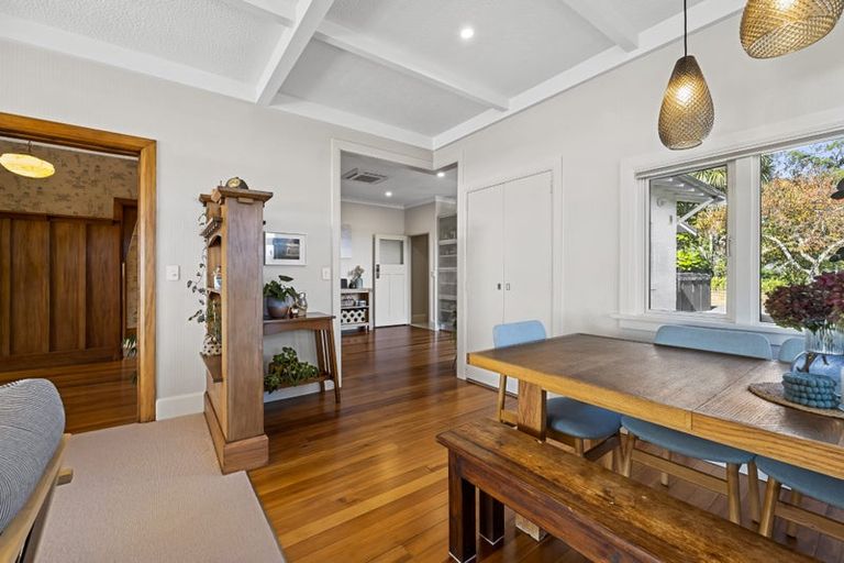 Photo of property in 83 Carrington Street, Lower Vogeltown, New Plymouth, 4310