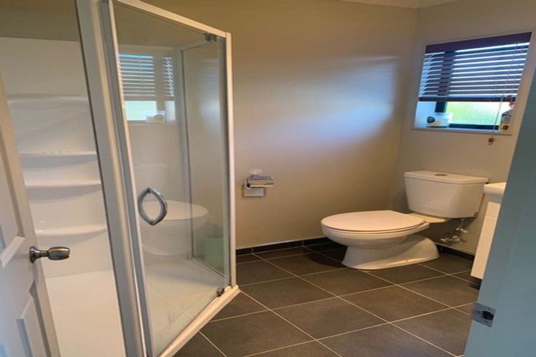 Photo of property in 37 Moana Grove, Waiwhetu, Lower Hutt, 5010