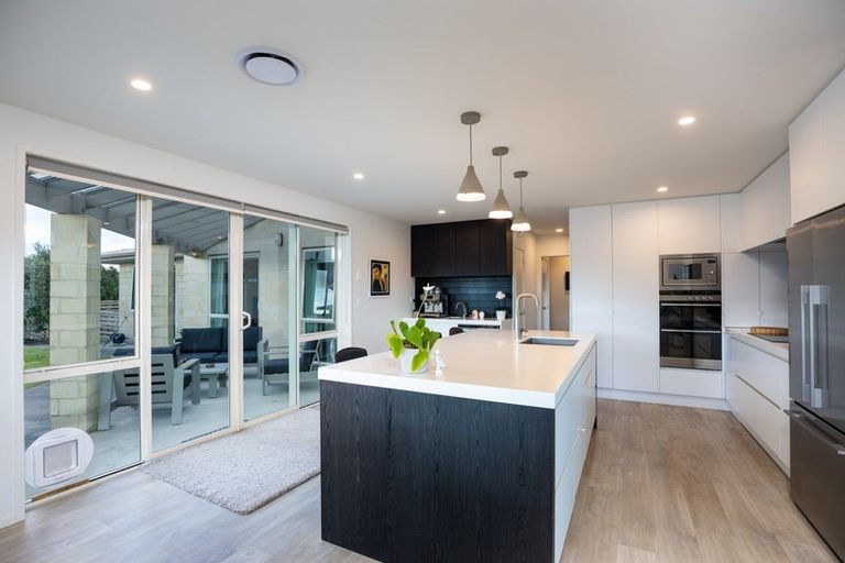 Photo of property in 206b Heta Road, Merrilands, New Plymouth, 4312