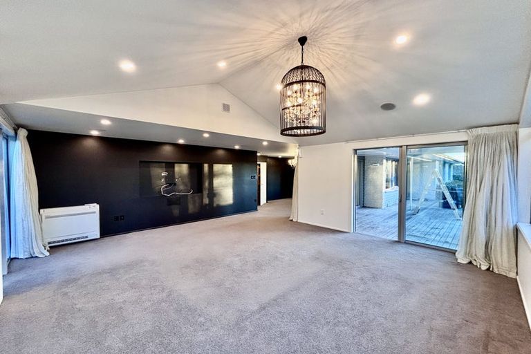 Photo of property in 784 Hawkins Road, Marshland, Christchurch, 8051