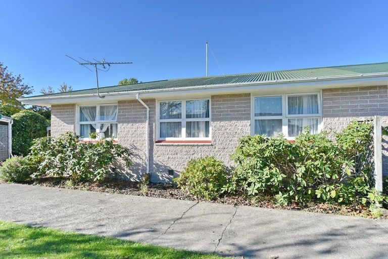 Photo of property in 10b Mcalpine Place, Rangiora, 7400