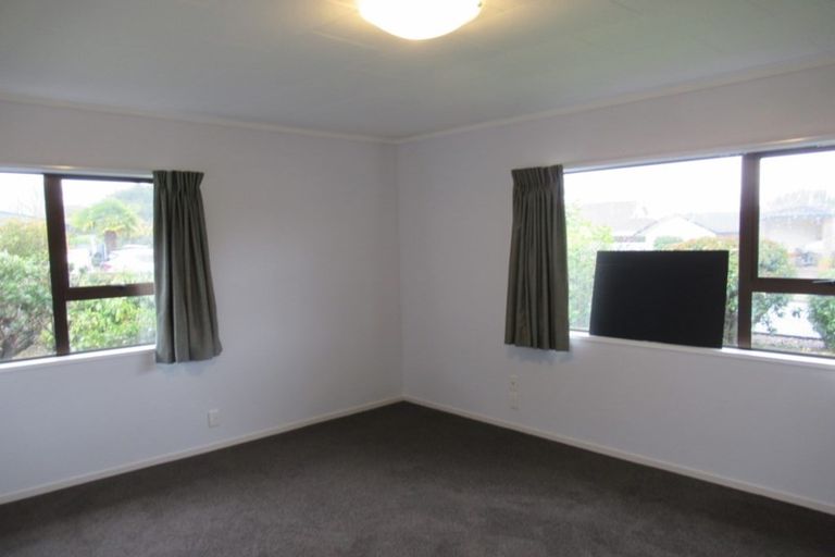 Photo of property in 31 Links View Drive, Omokoroa, 3114