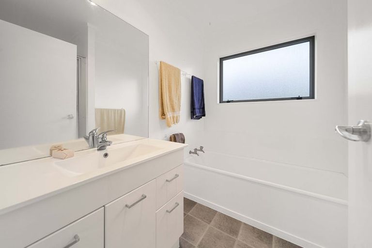 Photo of property in 1 Glen Terrace, Te Puke, 3119