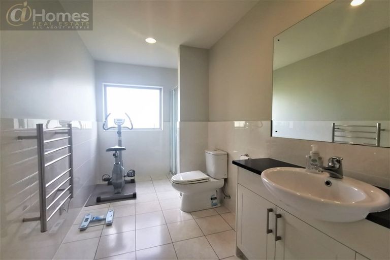 Photo of property in 201a Don Buck Road, Massey, Auckland, 0614