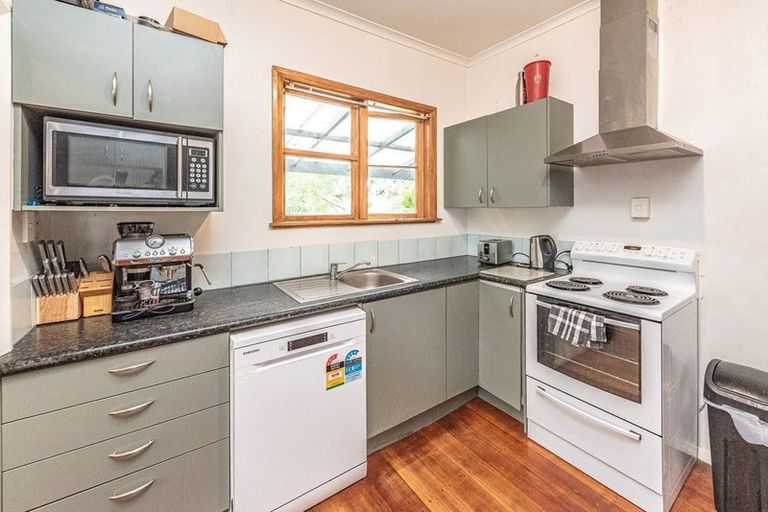 Photo of property in 13 Caffray Avenue, Aramoho, Whanganui, 4500