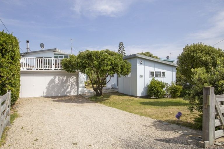 Photo of property in 48 Blue Pacific Parade, Riversdale Beach, Masterton, 5872