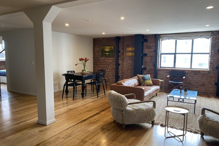 Photo of property in Bond Store Apartments, 8k Egmont Street, Te Aro, Wellington, 6011