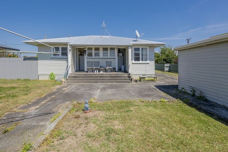 Photo of property in 148 Queen Street West, Levin, 5510