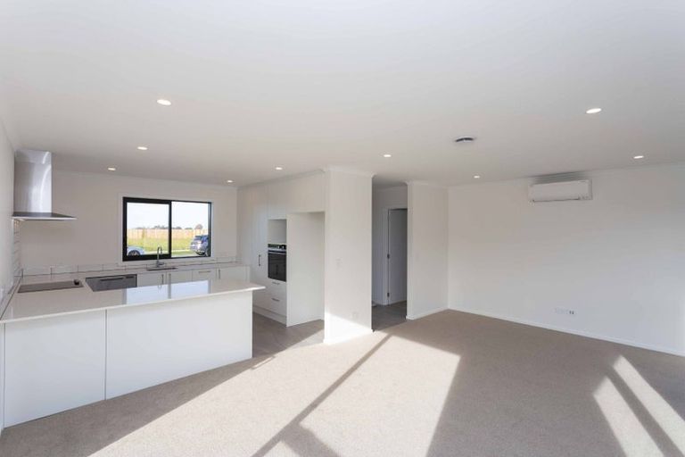 Photo of property in 49 Woodville Street, Edgeware, Christchurch, 8013
