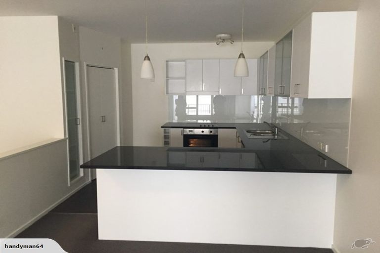 Photo of property in Luxford Villas, 115/72 Herald Street, Berhampore, Wellington, 6023