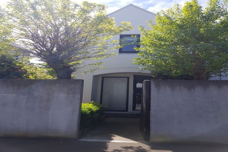 Photo of property in 2/7 Beveridge Street, Christchurch Central, Christchurch, 8013