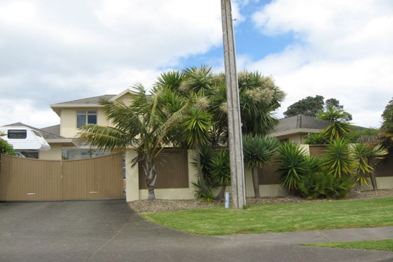 Photo of property in 35 Tiri Road, Manly, Whangaparaoa, 0930