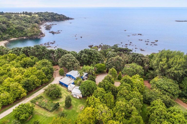 Photo of property in 8328 State Highway 35, Whanarua Bay, Te Kaha, 3199