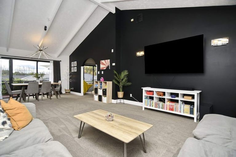 Photo of property in 3 Highfield Lane, Rangiora, 7400