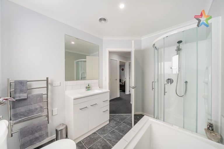 Photo of property in 1128a High Street, Taita, Lower Hutt, 5011