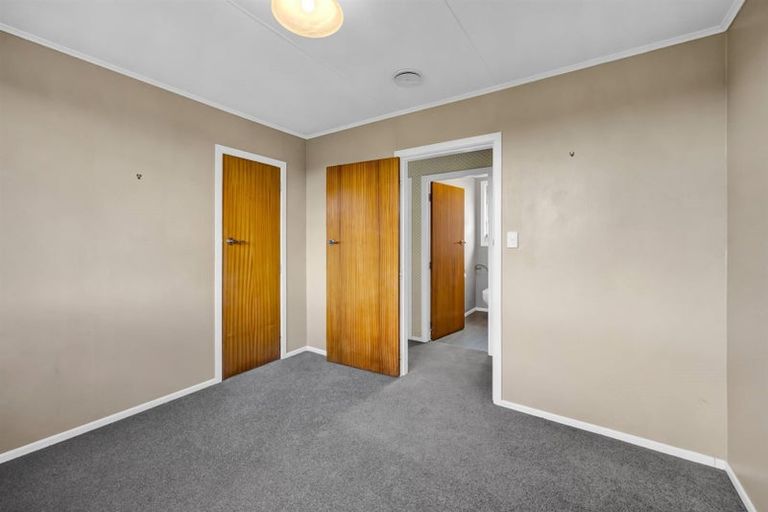 Photo of property in 21 Castle Street, Eltham, 4322