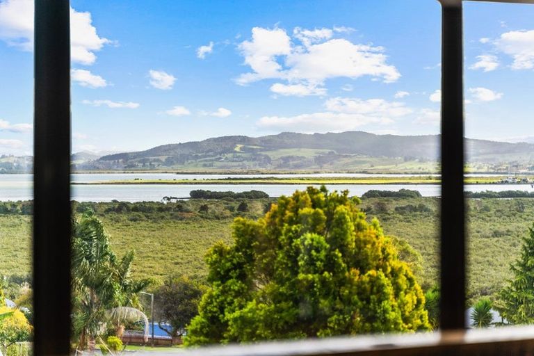 Photo of property in 19 Raumati Crescent, Onerahi, Whangarei, 0110