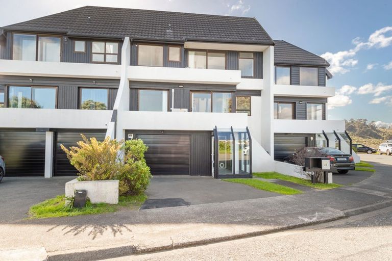 Photo of property in 22 Tamahine Street, Maupuia, Wellington, 6022