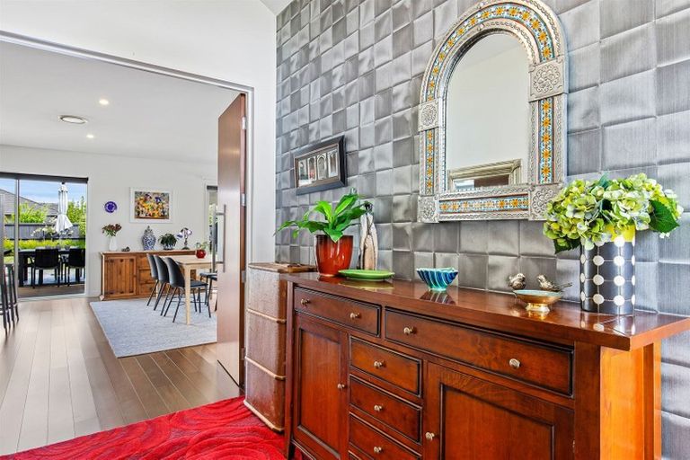 Photo of property in 6 Coachmans Road, Prebbleton, 7604