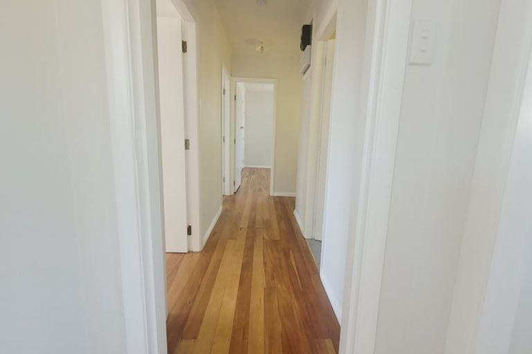 Photo of property in 21 Dimock Street, Titahi Bay, Porirua, 5022